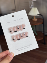 Blush Noir