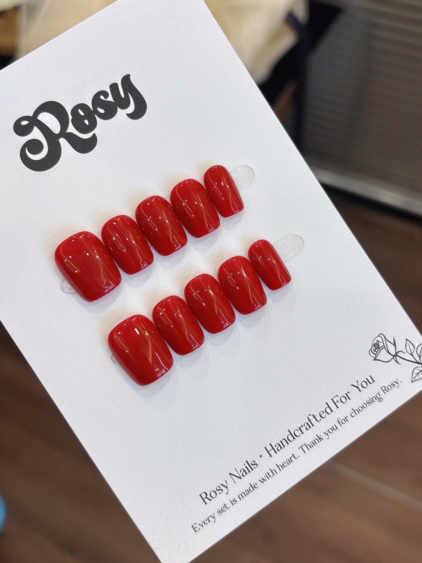 Scarlet Silence 緋紅靜謐韓系穿戴甲 Rosy Nails 香港