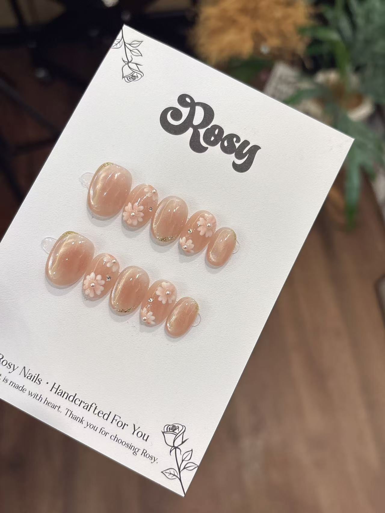 Peach Daisy Glow